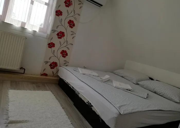 米可夫高朵酒店 *